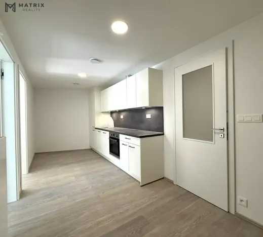 Pronájem bytu 2+1, Praha - Libeň, Zenklova, 64 m2