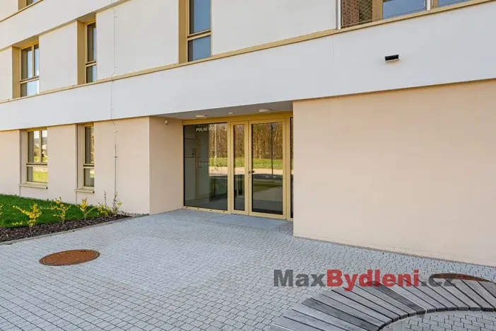 Pronájem bytu 1+kk, Liberec, Polní, 35 m2