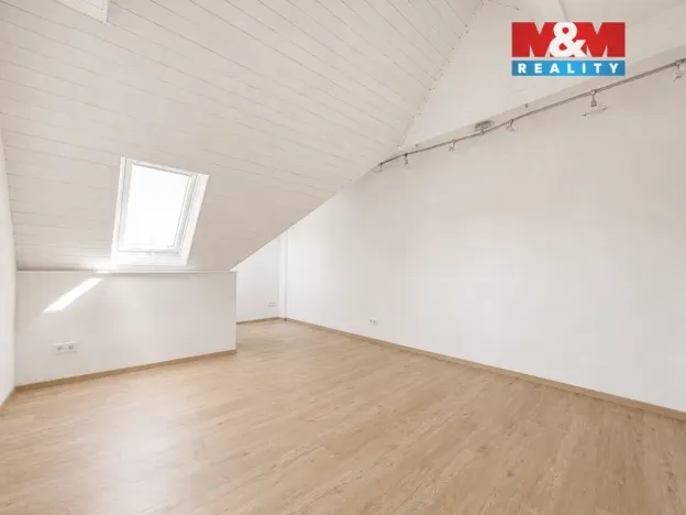 Pronájem bytu 3+kk, Praha - Běchovice, Na Korunce, 99 m2