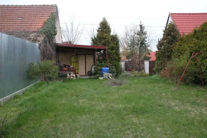 Pronájem zahrady, Blížkovice, 286 m2