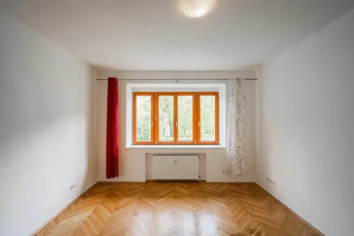 Pronájem bytu 1+1, Praha - Vršovice, Volyňská, 49 m2