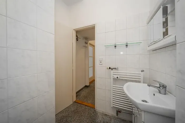 Pronájem bytu 1+1, Praha - Vršovice, Volyňská, 49 m2