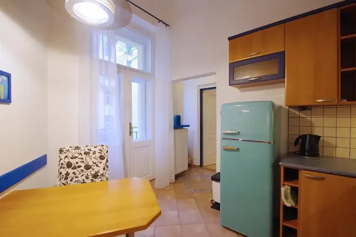 Pronájem bytu 1+1, Praha - Vinohrady, Polská, 45 m2