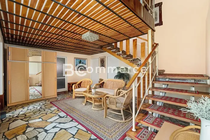 Prodej vily, Dolní Kounice, Zámecká, 270 m2