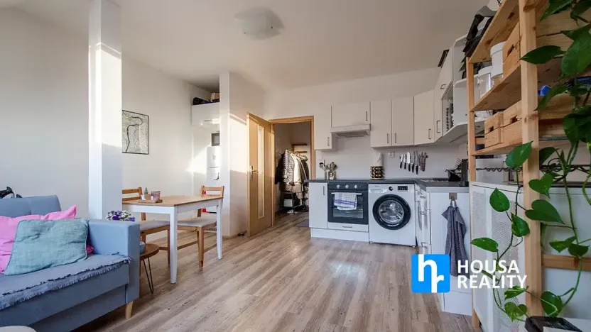 Pronájem bytu 2+kk, Praha - Vysočany, Kolmá, 49 m2