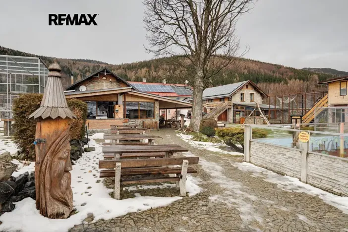 Prodej ubytování, Lipová-lázně, 703 m2