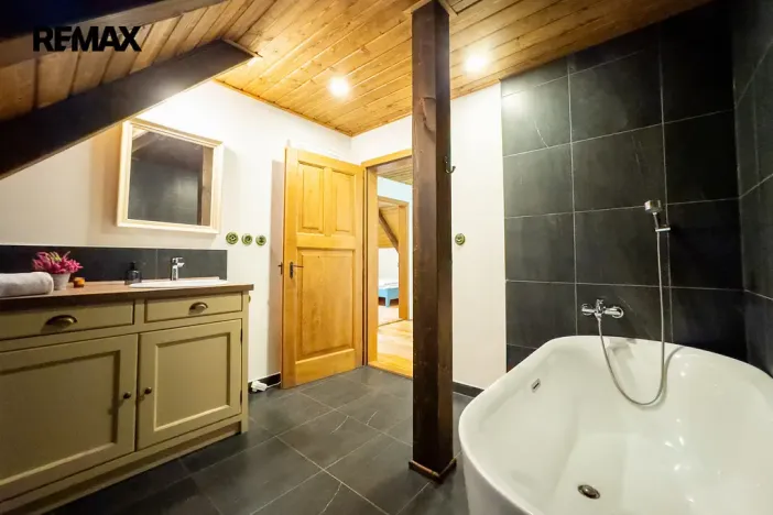 Prodej ubytování, Horní Maršov, Pod Černým vrchem, 212 m2