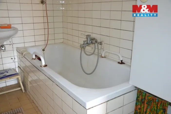 Prodej rodinného domu, Vestec, 349 m2