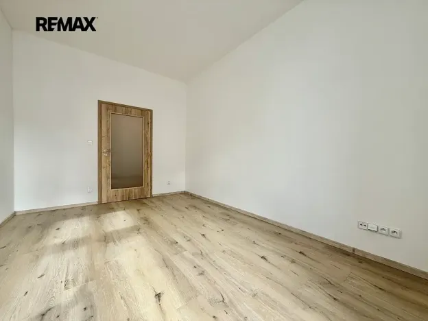 Pronájem bytu 2+kk, Plzeň, Klatovská třída, 50 m2