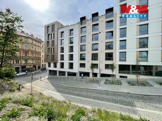 Pronájem bytu 1+kk, Praha - Vršovice, Krymská, 44 m2
