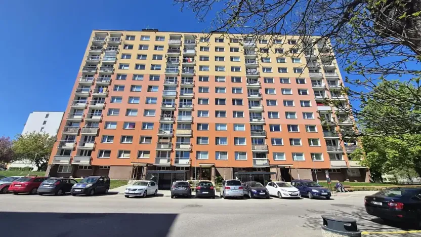 Pronájem bytu 2+kk, Kralupy nad Vltavou, sídl. Hůrka, 34 m2