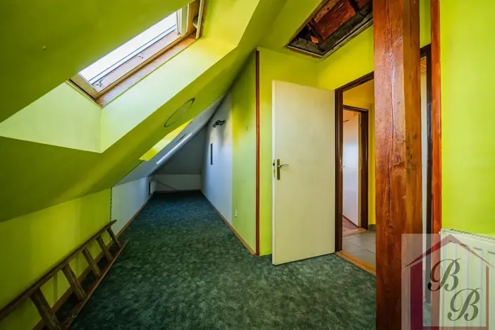 Prodej rodinného domu, Dobrovice, 219 m2