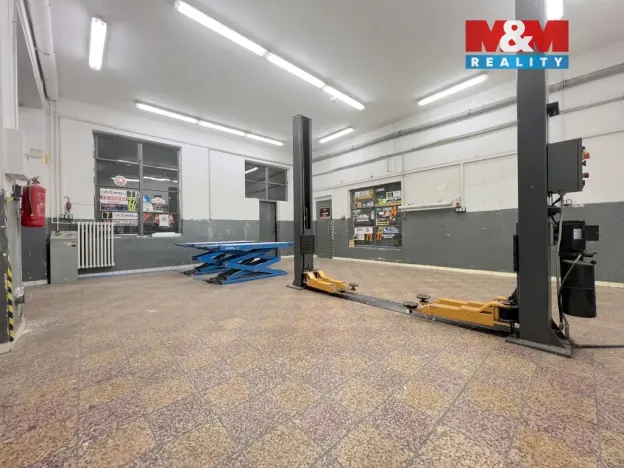 Pronájem obchodního prostoru, Prostějov, nám. Spojenců, 51 m2