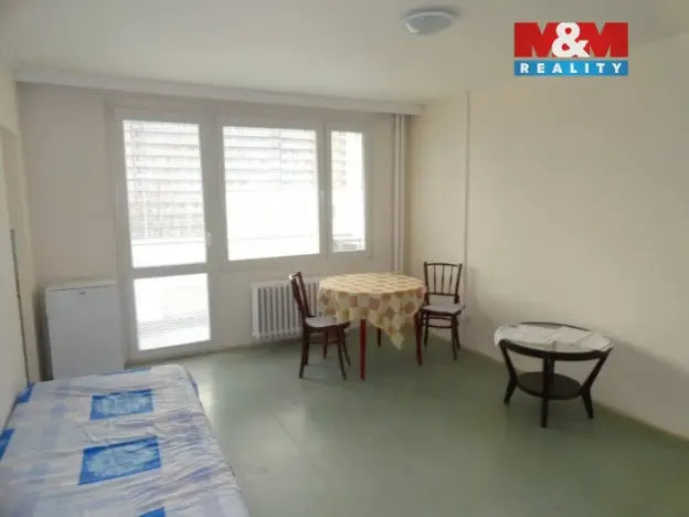 Pronájem bytu 1+kk, Hradec Králové - Pražské Předměstí, Hrubínova, 35 m2
