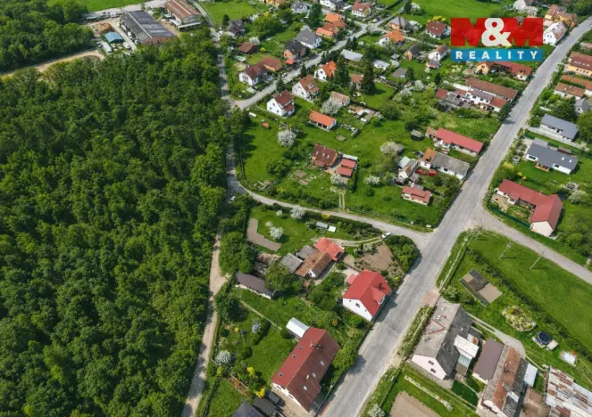 Prodej pozemku pro bydlení, Lipník, 914 m2