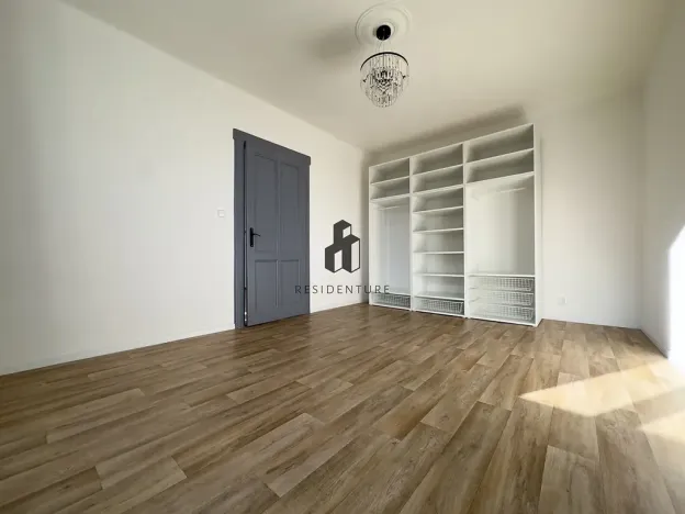 Pronájem bytu 2+kk, Praha - Žižkov, Radhošťská, 50 m2
