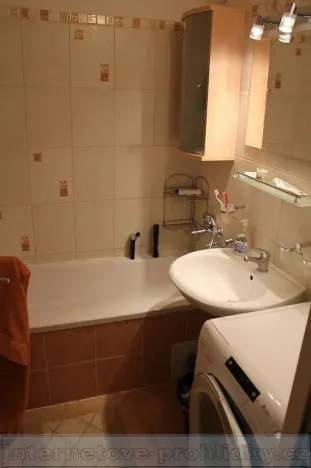 Pronájem pokoje, Brno, 18 m2