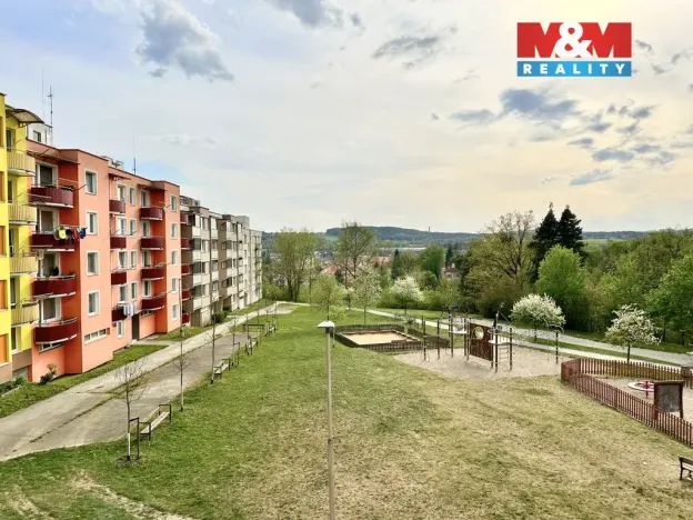 Prodej bytu 3+1, Týn nad Vltavou, náměstí Mládeže, 72 m2