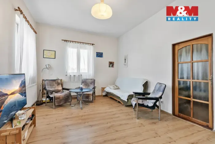 Prodej obchodního prostoru, Mimoň - Mimoň II, náměstí Čsl. armády, 150 m2