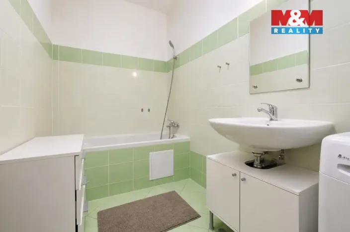 Pronájem bytu 2+kk, Jihlava, Pavlovova, 57 m2