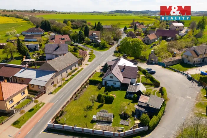 Prodej rodinného domu, Suchdol, 390 m2