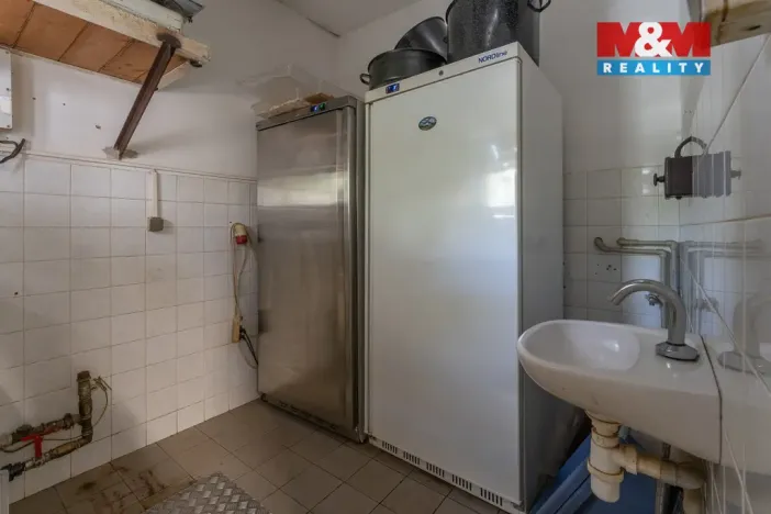 Prodej rodinného domu, Suchdol, 390 m2