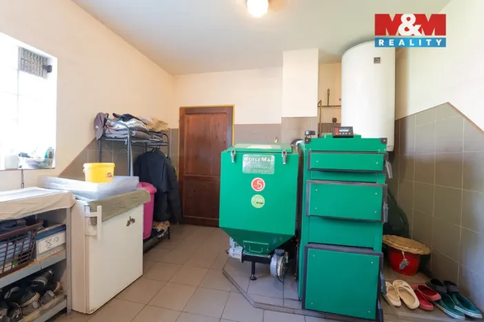Prodej rodinného domu, Suchdol, 390 m2