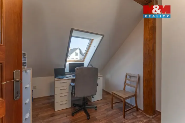Prodej rodinného domu, Suchdol, 390 m2