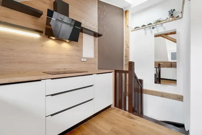 Prodej komerční nemovitosti, Praha, V Podbabě, 90 m2