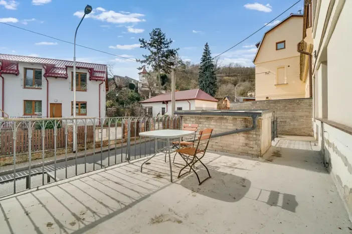 Prodej komerční nemovitosti, Praha, V Podbabě, 90 m2