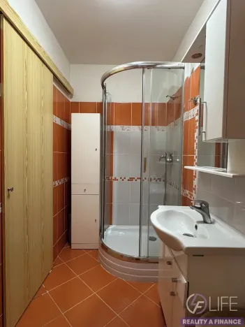Prodej bytu 2+1, Kocbeře, 56 m2