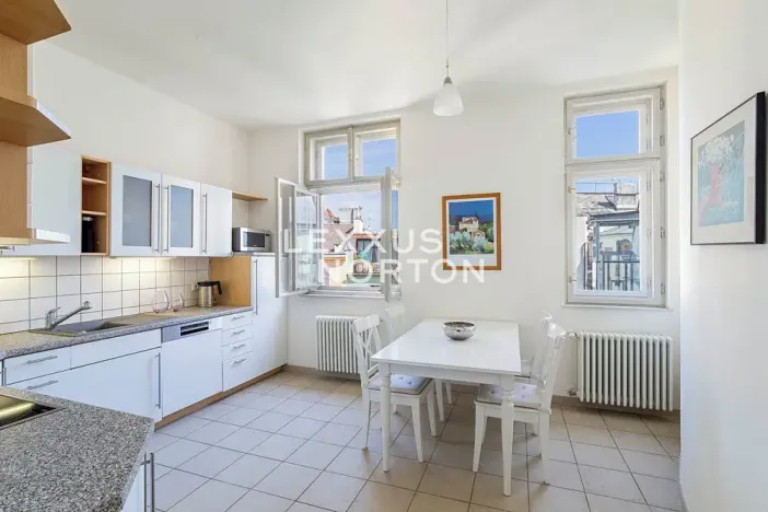 Prodej bytu 4+kk, Praha - Josefov, Valentinská, 120 m2