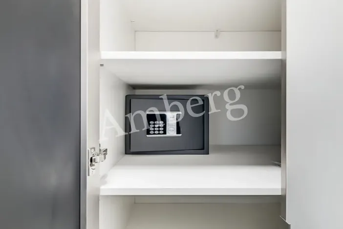 Pronájem bytu 1+kk, Praha - Karlín, U Sluncové, 33 m2