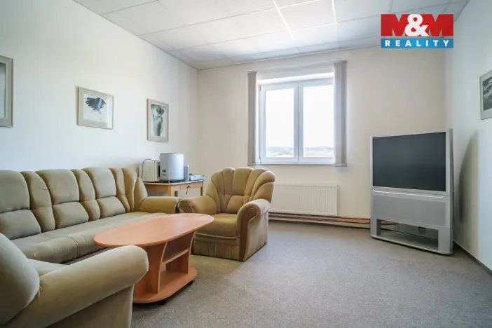 Pronájem obchodního prostoru, Kadaň, Polní, 1200 m2