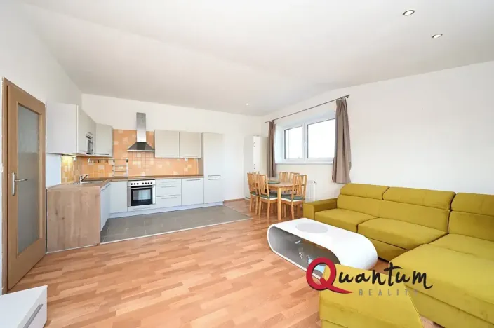 Pronájem bytu 2+kk, Jesenice, Sluneční, 66 m2