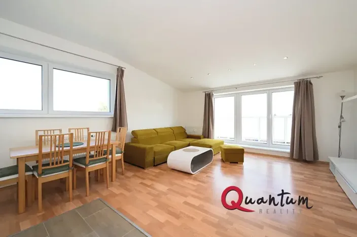 Pronájem bytu 2+kk, Jesenice, Sluneční, 66 m2