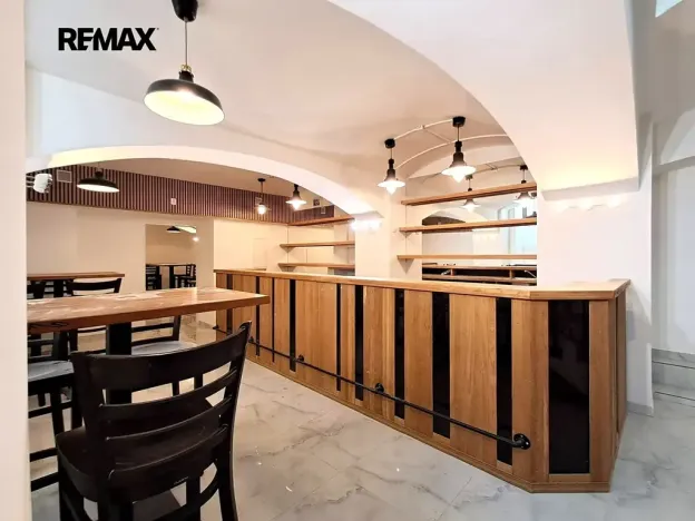 Pronájem obchodního prostoru, Praha - Žižkov, Víta Nejedlého, 71 m2