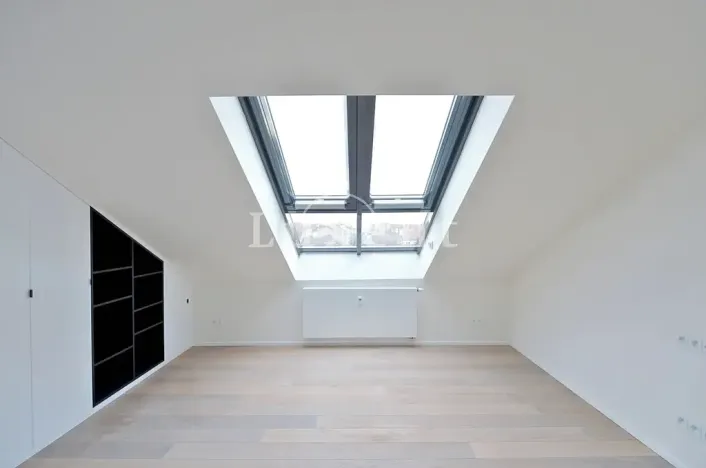 Pronájem bytu 1+kk, Praha - Vinohrady, náměstí Jiřího z Poděbrad, 39 m2
