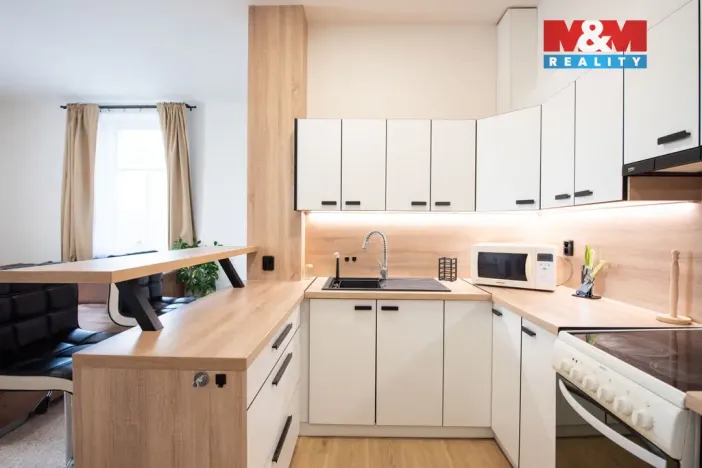 Pronájem bytu 1+kk, Hořice, Čsl. armády, 36 m2
