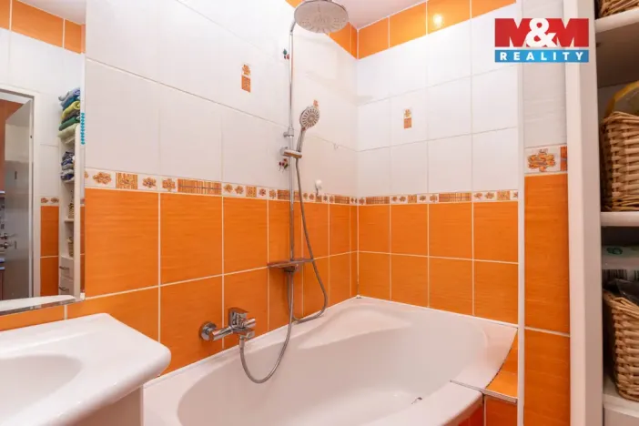 Prodej bytu 3+1, Ostrava - Mariánské Hory, Kravařská, 71 m2