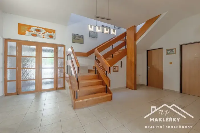 Prodej rodinného domu, Šestajovice, Máchova, 278 m2