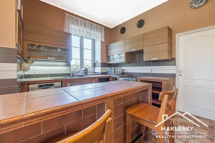 Prodej rodinného domu, Šestajovice, Máchova, 278 m2