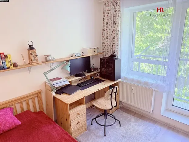 Prodej bytu 2+1, Milovice, Spojovací, 47 m2