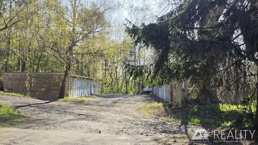 Prodej garáže, Praha - Vysočany, Pod Krocínkou, 18 m2
