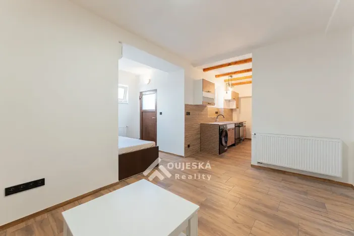 Pronájem bytu 2+kk, Ivančice, Žerotínovo náměstí, 55 m2