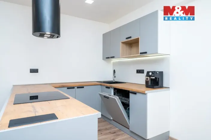 Prodej bytu 3+kk, Frýdek-Místek, Pionýrů, 74 m2