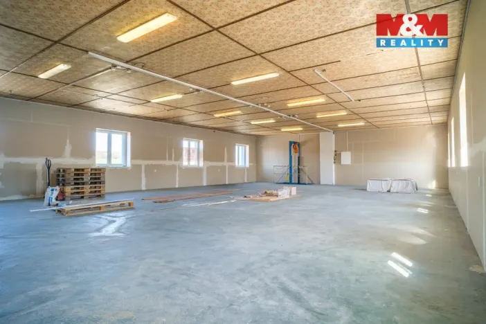 Prodej obchodního prostoru, Kadaň, Polní, 1200 m2