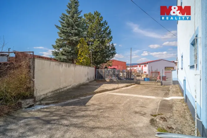 Prodej obchodního prostoru, Kadaň, Polní, 1200 m2