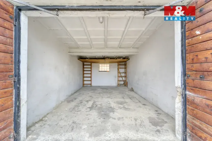 Prodej bytu 3+1, Strážov, 75 m2