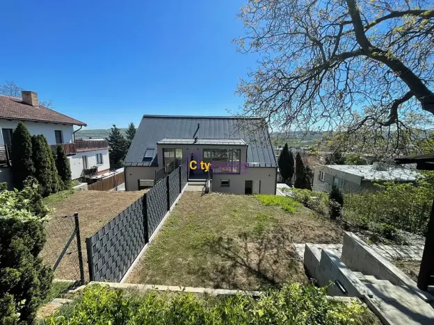 Pronájem rodinného domu, Praha - Radotín, Strážovská, 122 m2